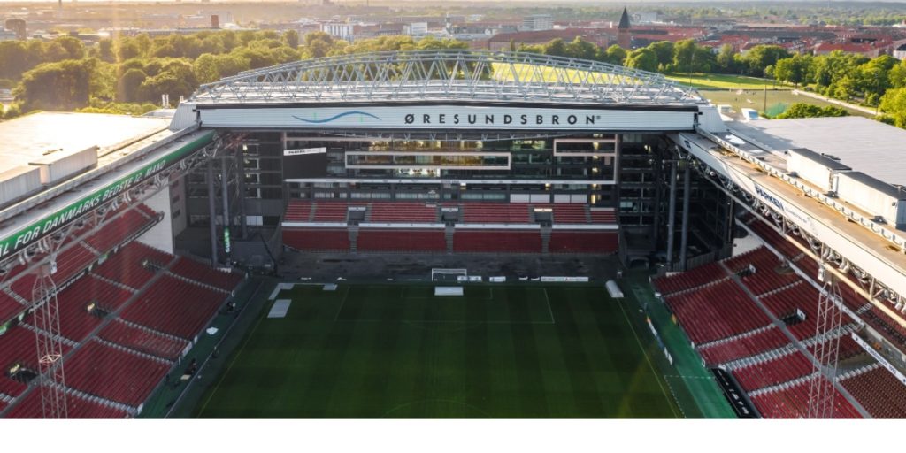 FC København træder vande: Reddet af badeland