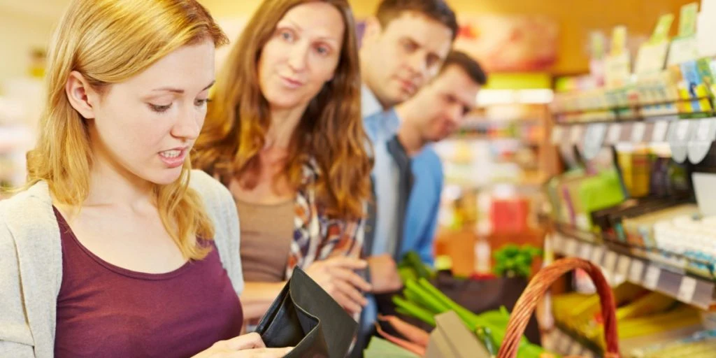 Matematiker har knækket koden: Sådan undgår du den forkerte kø i supermarkedet
