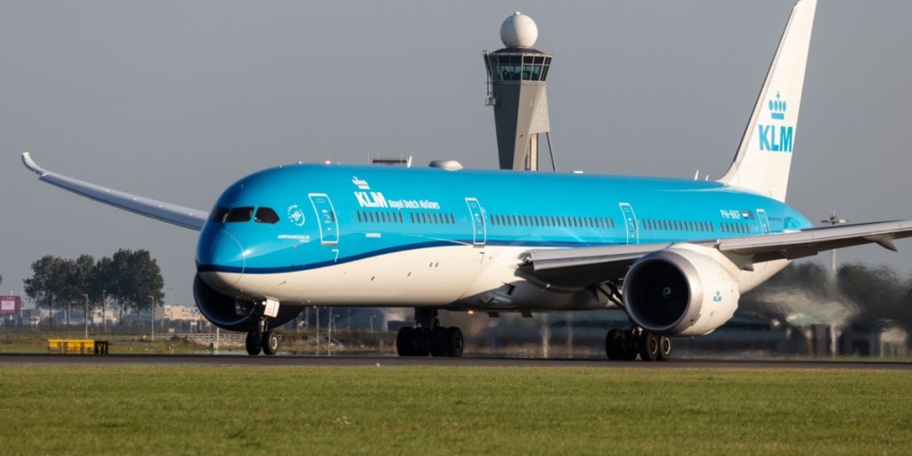 Skrækkelig hændelse ved KLM-fly på vej mod Billund: Person dræbt af flymotor