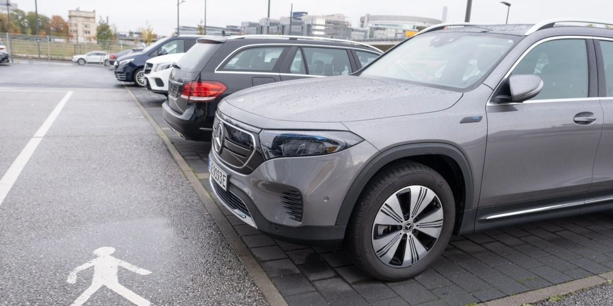 Giver mekanikerne op? Claes har købt elbilen, der ikke kan fikses