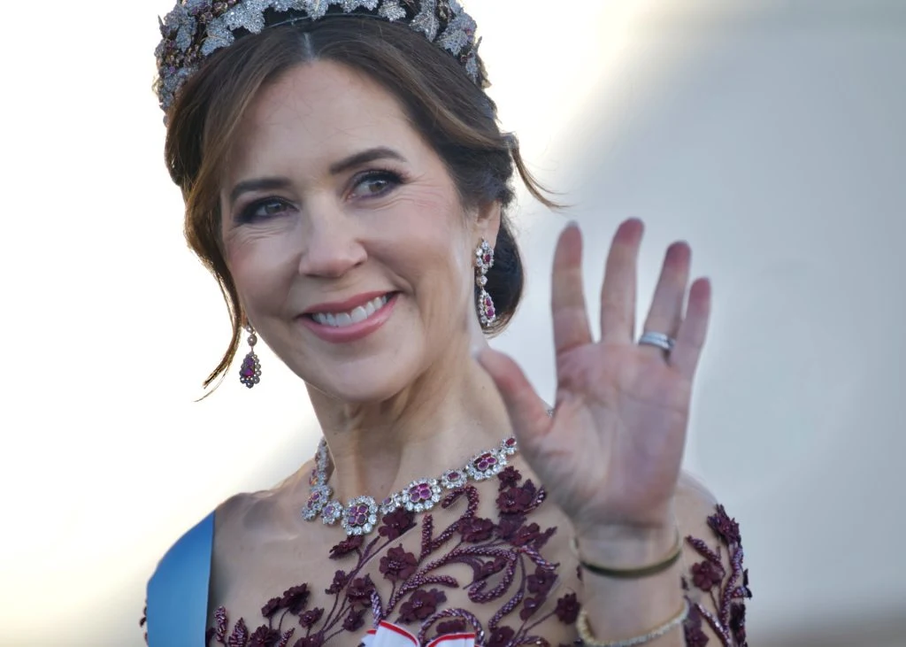 Kongehuset deler nyt: Dronning Mary afslører dette i nyproduceret film