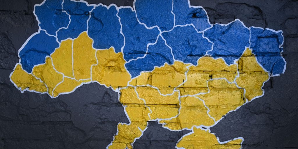 Tallet chokerer: Så VANVITTIG meget vil det koste at genopbygge hele Ukraine