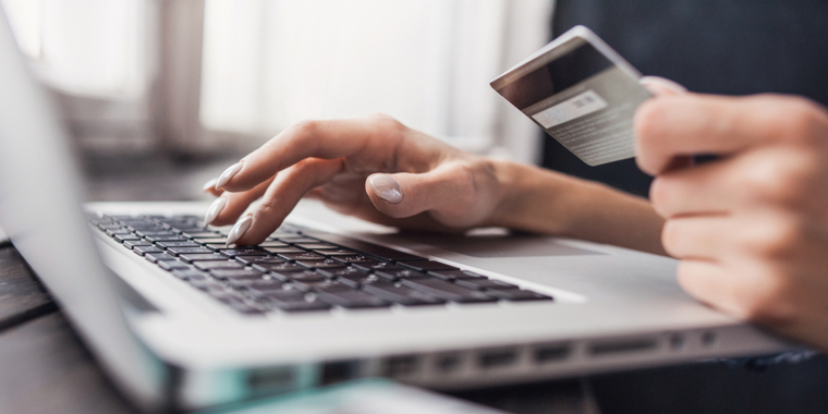 Drømmejob? Få penge for at shoppe hver dag i en måned