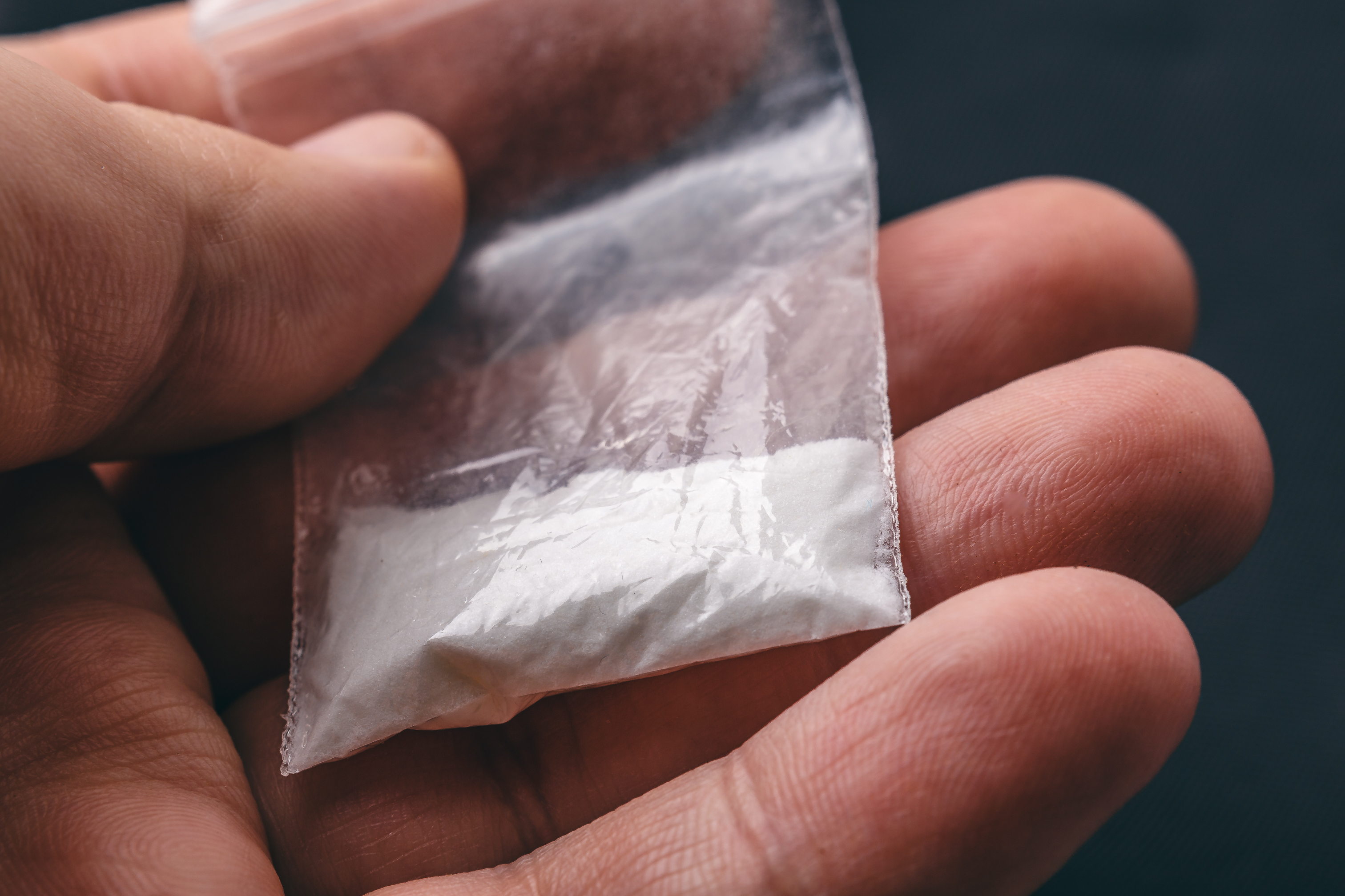 Læge sigtet for drab på elsker: Dryssede kokain på sin penis inden oralsex