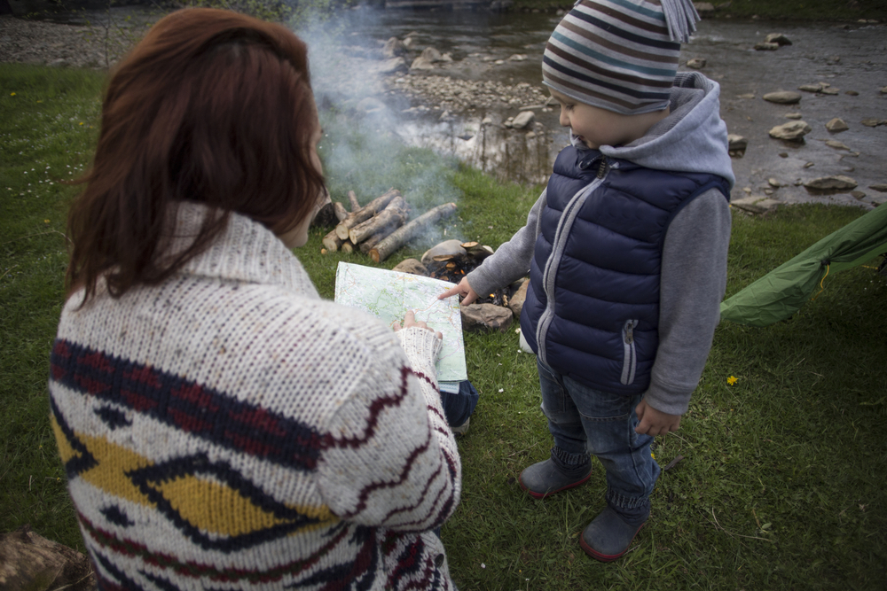 Bedstemor deler vandene: Kræver betaling for at passe sit barnebarn