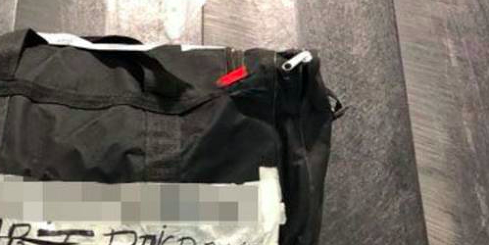 Pinlig fejl lukkede lufthavn: Da rejsende så kuffert på bagagebåndet, udbrød der panik