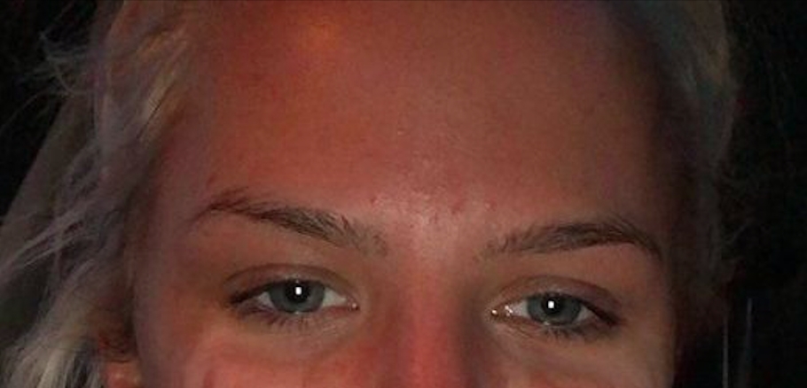 17-årig pige kom til at se sørgelig video på mobilen: Så indså hun sin store fejl