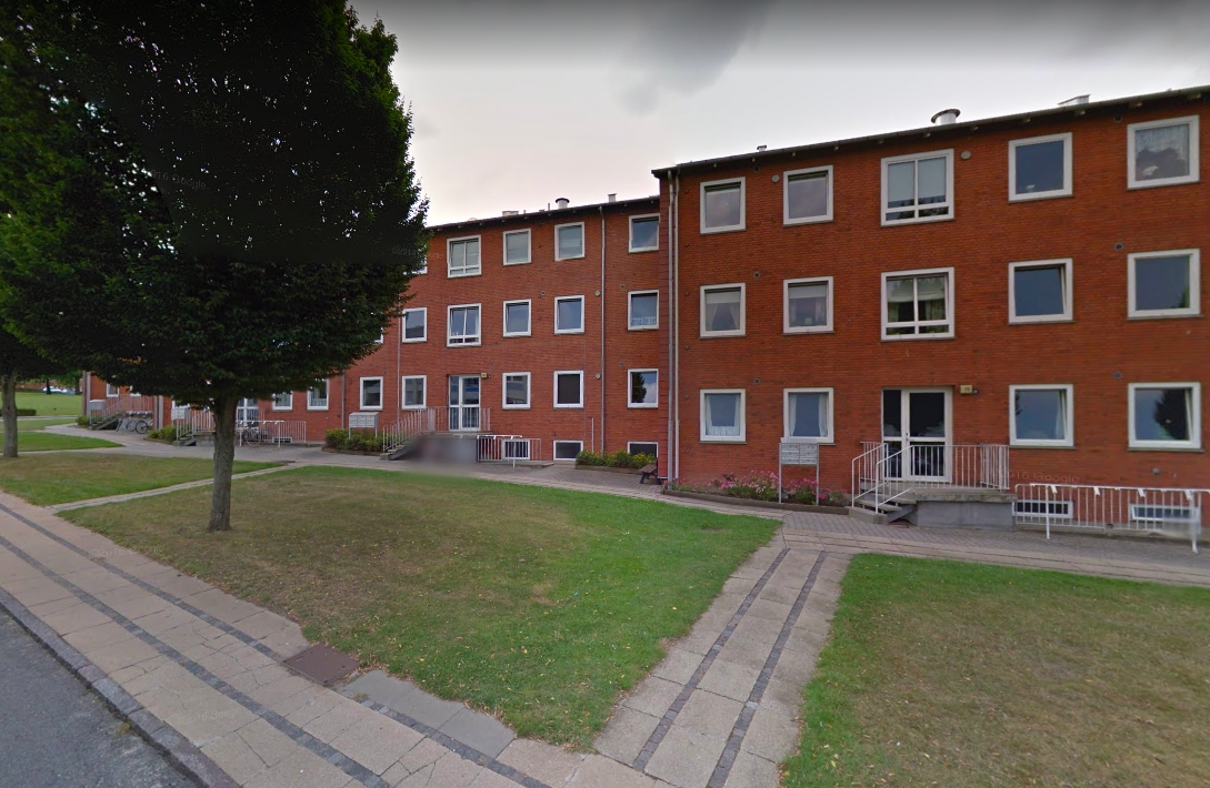 35-årig fundet dræbt i lejlighed: 14-årig dreng tilbageholdt i sagen