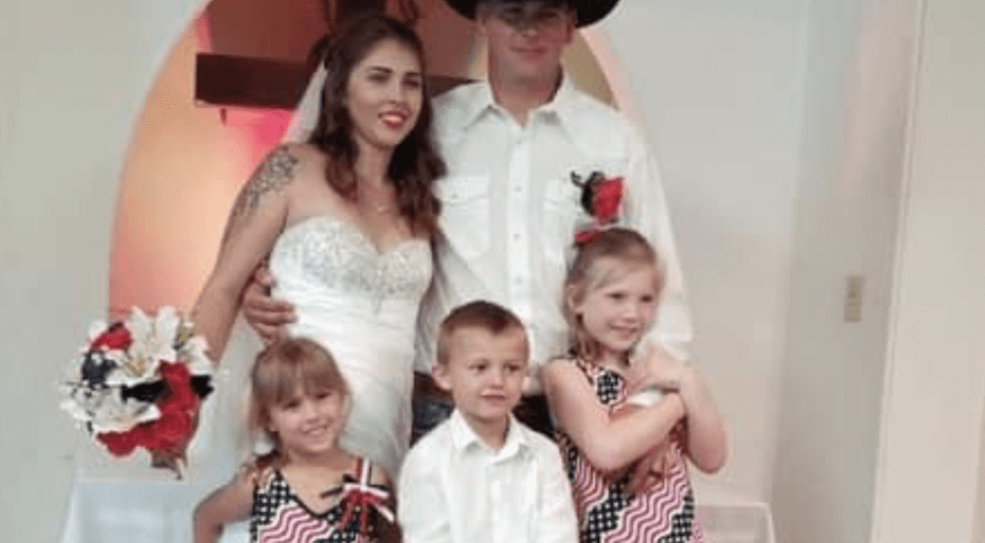 2-årig hyldes efter at have reddet sin familie fra brand: Forældrene kunne ikke lugte røgen på grund af covid-19