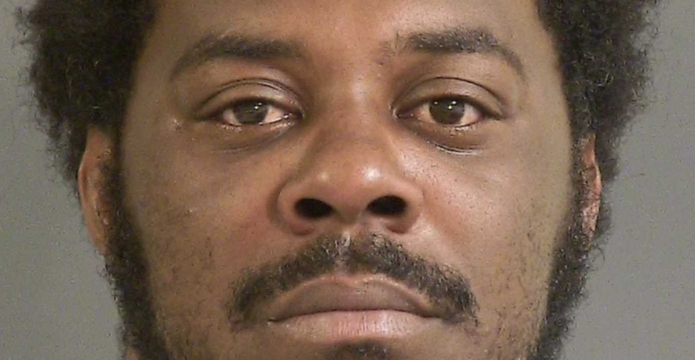 Mand arresteret efter tur i spøgelseshus: Blev bange og skød en ansat