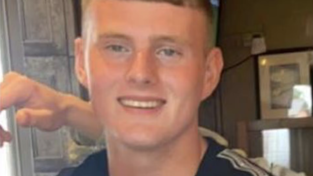 22-årige John var på Ibiza med sine venner: Endte i en vaskeægte tragedie