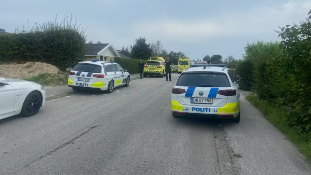 Politiet massivt til stede: Person fundet død