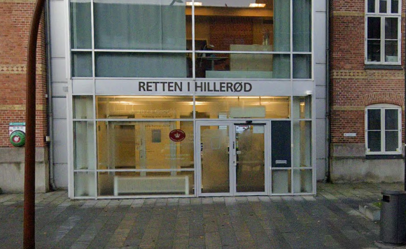 Beruset bedstemor skabte stor frygt i egen indkørsel: Skød efter familiemedlemmer med jagtgevær