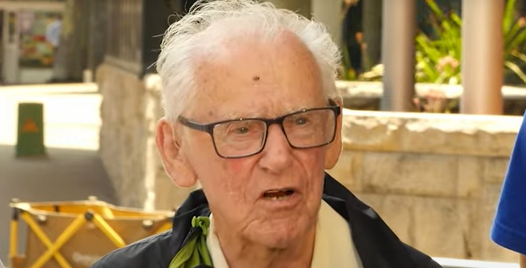 Over 100 mennesker anholdt: 97-årige Alan gjorde det for sine børnebørns skyld