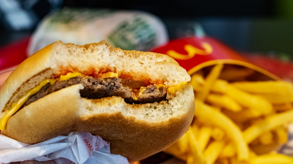 Her er den eneste McDonald’s burger, der bliver tilberedt frisk, ikke frossen
