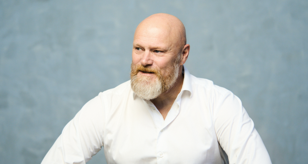 Mads Steffensen på dybt vand: Afslører nye planer