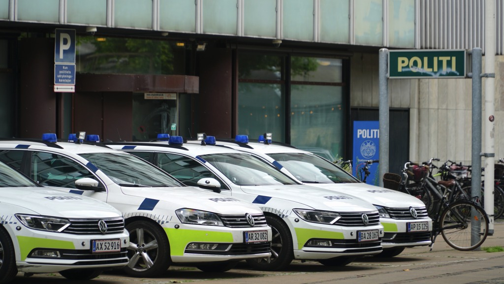 Politiet efterlyser vidner efter skræmmende episode: Mand tog fat i 11-årig dreng