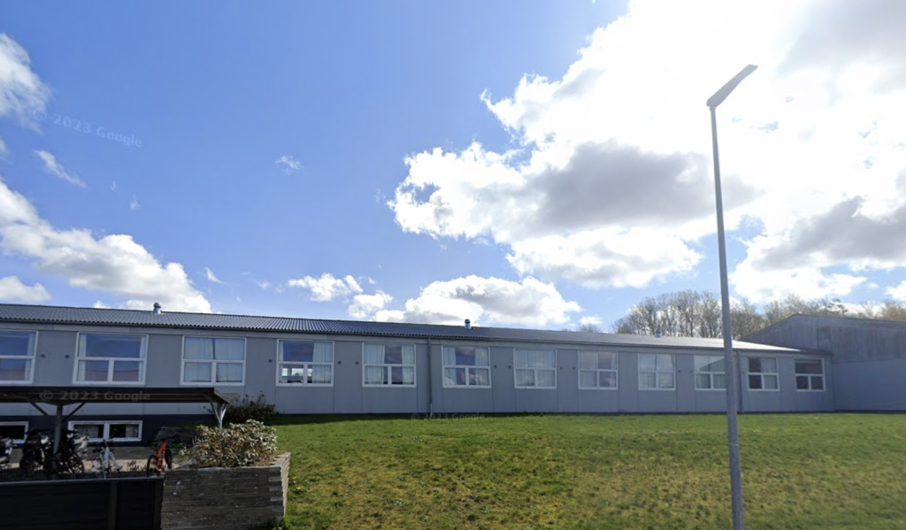 Chokerende fund: Pedel fandt bomber på dansk skole