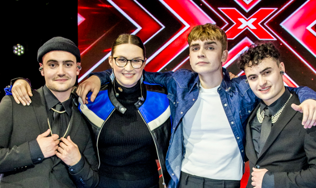 16-årig X Factor-finalist “forlovet” med verdensstjerne: Skete foran tusindvis af mennesker