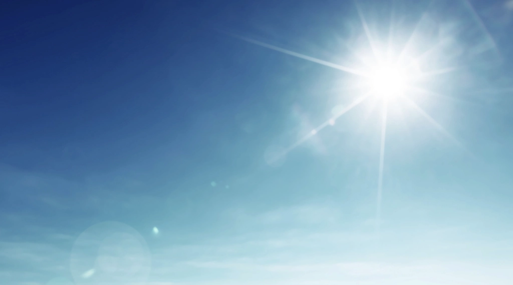 30 grader rammer landet – men DMI udelukker ikke…