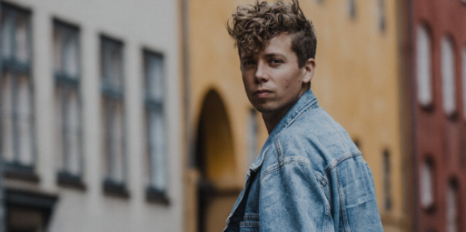 Åbner op efter skilsmissen: Mads Langer deler ærlige ord
