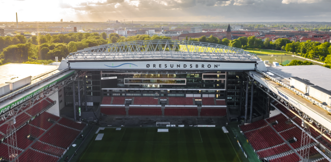 For femte år i træk: Uddeler gratis billetter til Superligaen