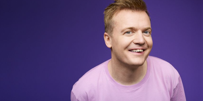 Tobias Dybvad vender tilbage med sit ‘bedste onemanshow’ – men én ting kan han ikke afvise