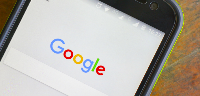 86-årige Gunnar advarer andre: Selvom han ikke bruger Google, fik han regning på 4.990 kroner