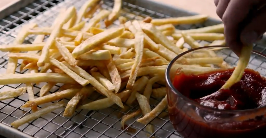 Hvis du har denne ketchup i køleskabet, bør du straks smide den ud