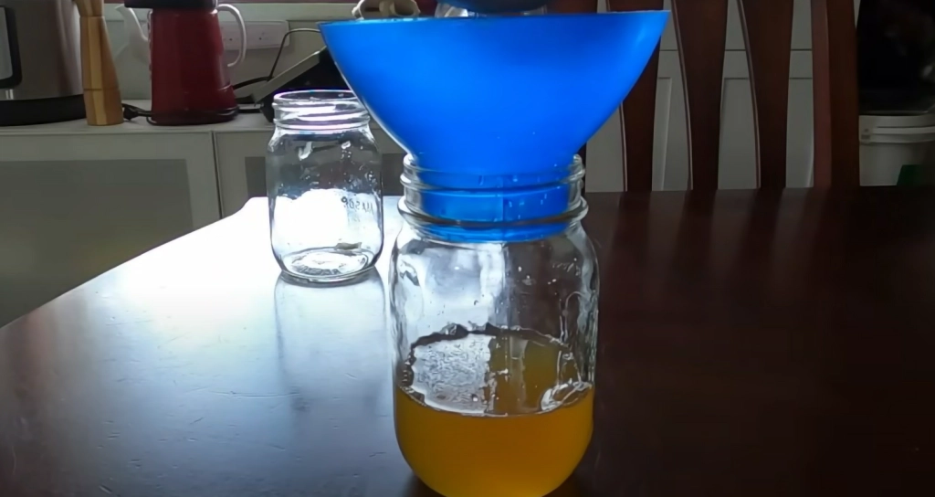 Glem apoteket: Sådan laver du din egen hostesaft med kun to ingredienser
