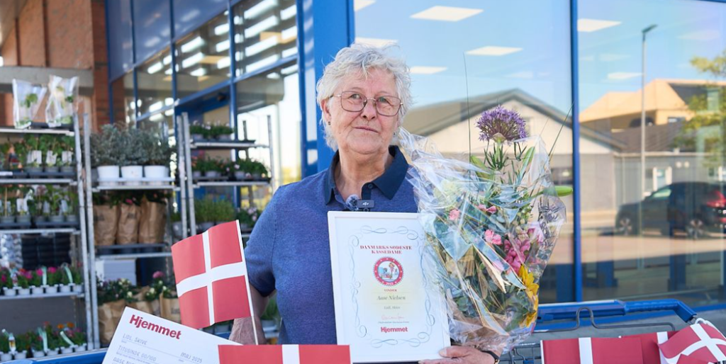 Aase fra Lidl er kåret som Danmarks sødeste kassedame: Så meget er hendes præmie værd