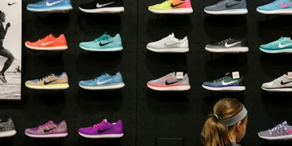 Tyve stjæler hele 220 sko fra lokal butik – der er bare ét problem, som får verden til at grine