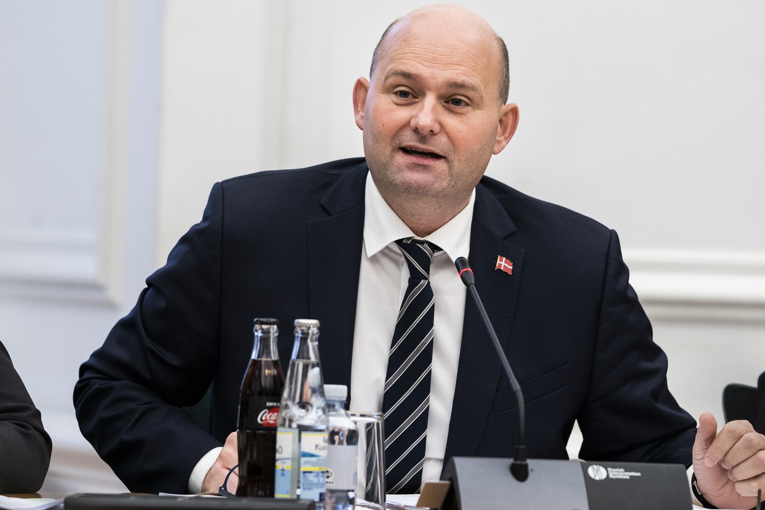 Søren Pape om krænkelses-sang: Det er til at slå hovedet ind i væggen af