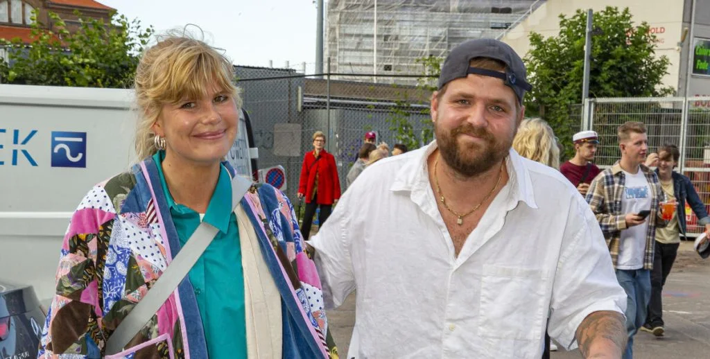 Sofie Lindes store babylykke: Her viser hun lille Sally frem