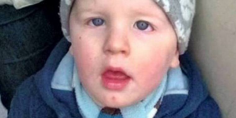 Far idømt fængsel for at slå sin 3-årige søn ihjel ved at putte ham i vaskemaskinen