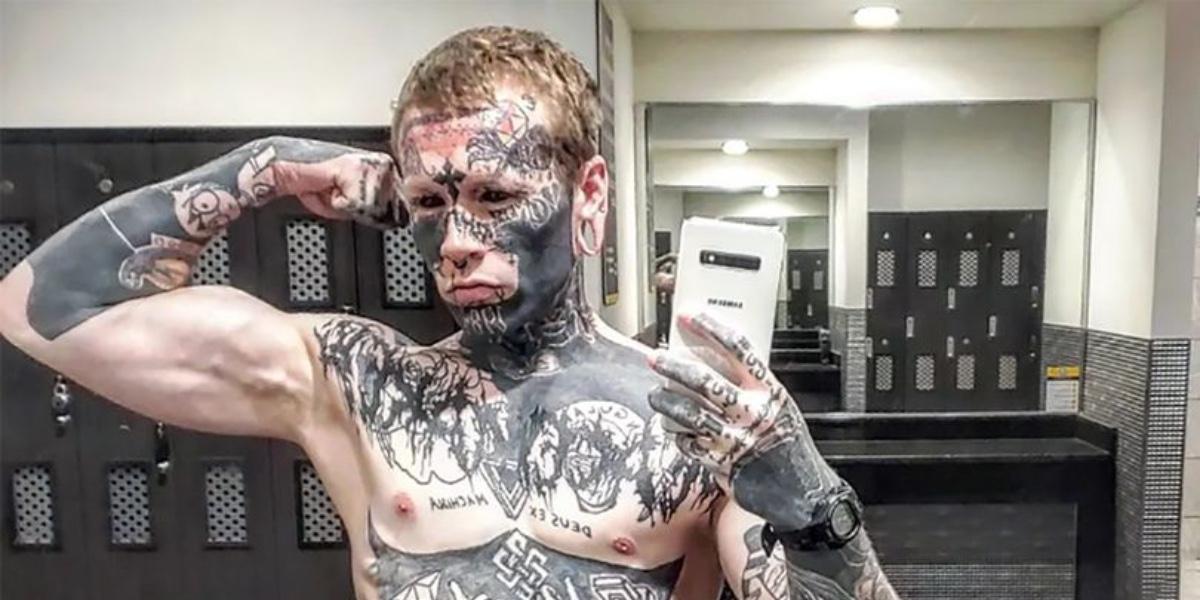 28-årig er tatoveret i øjne og ansigt: Nu viser han, hvordan han så ud før tatoveringer