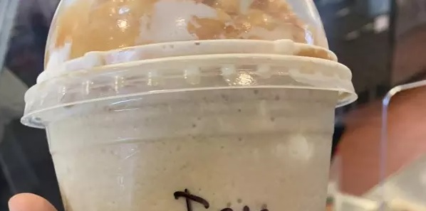19-årig muslimsk pige tog på Starbucks: Fik ydmygende besked