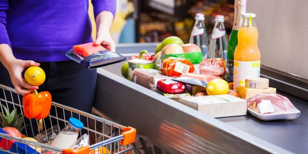 Stor supermarkedskæde dropper ‘bedst før’ datoer
