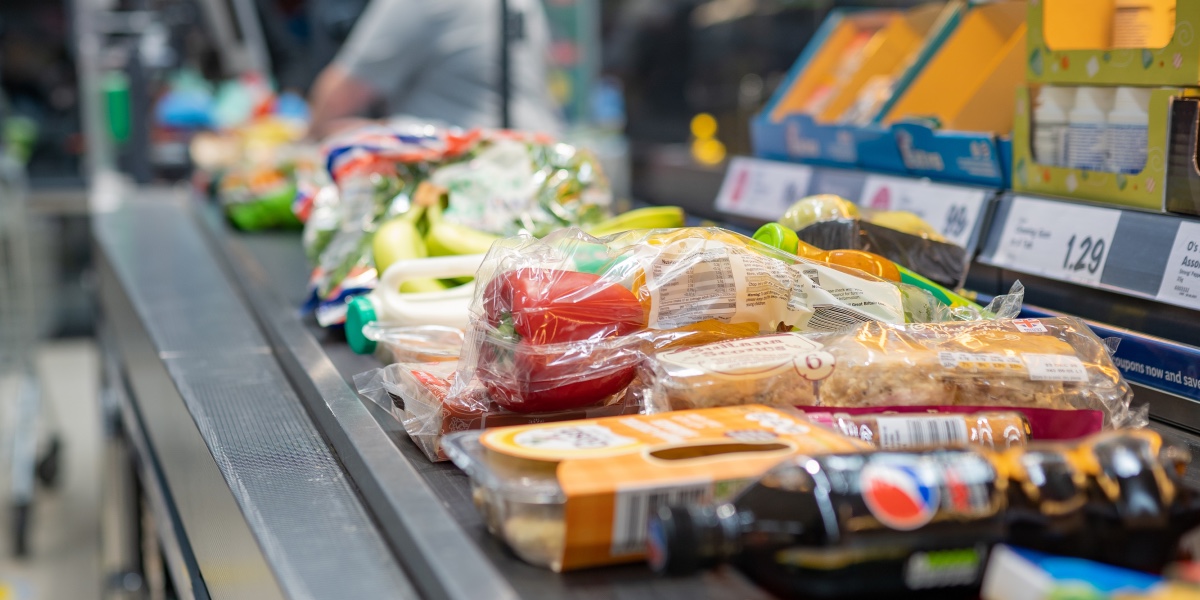 Inflationen falder, men hvad med fødevarepriserne?