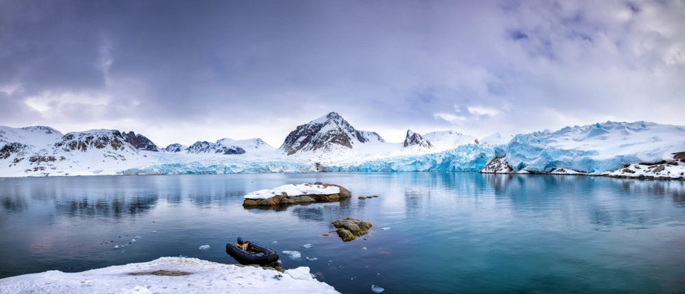 Forsker: Den næste pandemi kan ligge under isen på Svalbard