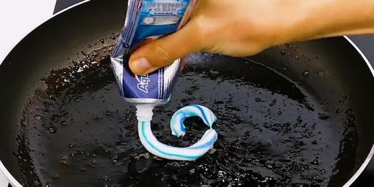 Tandpasta på din pande: Derfor skal du gøre det