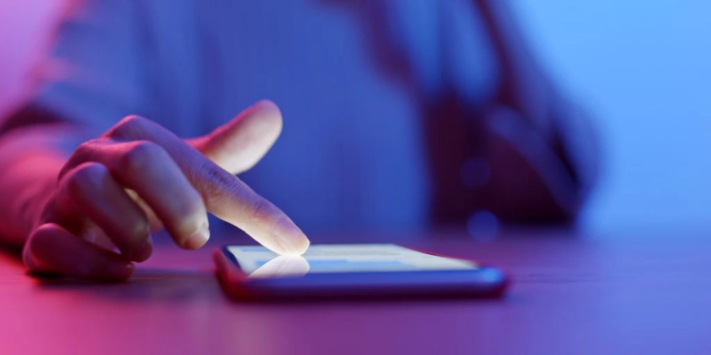 Fik løn i 14 år uden at møde op på job – Telefon afslørede det hele