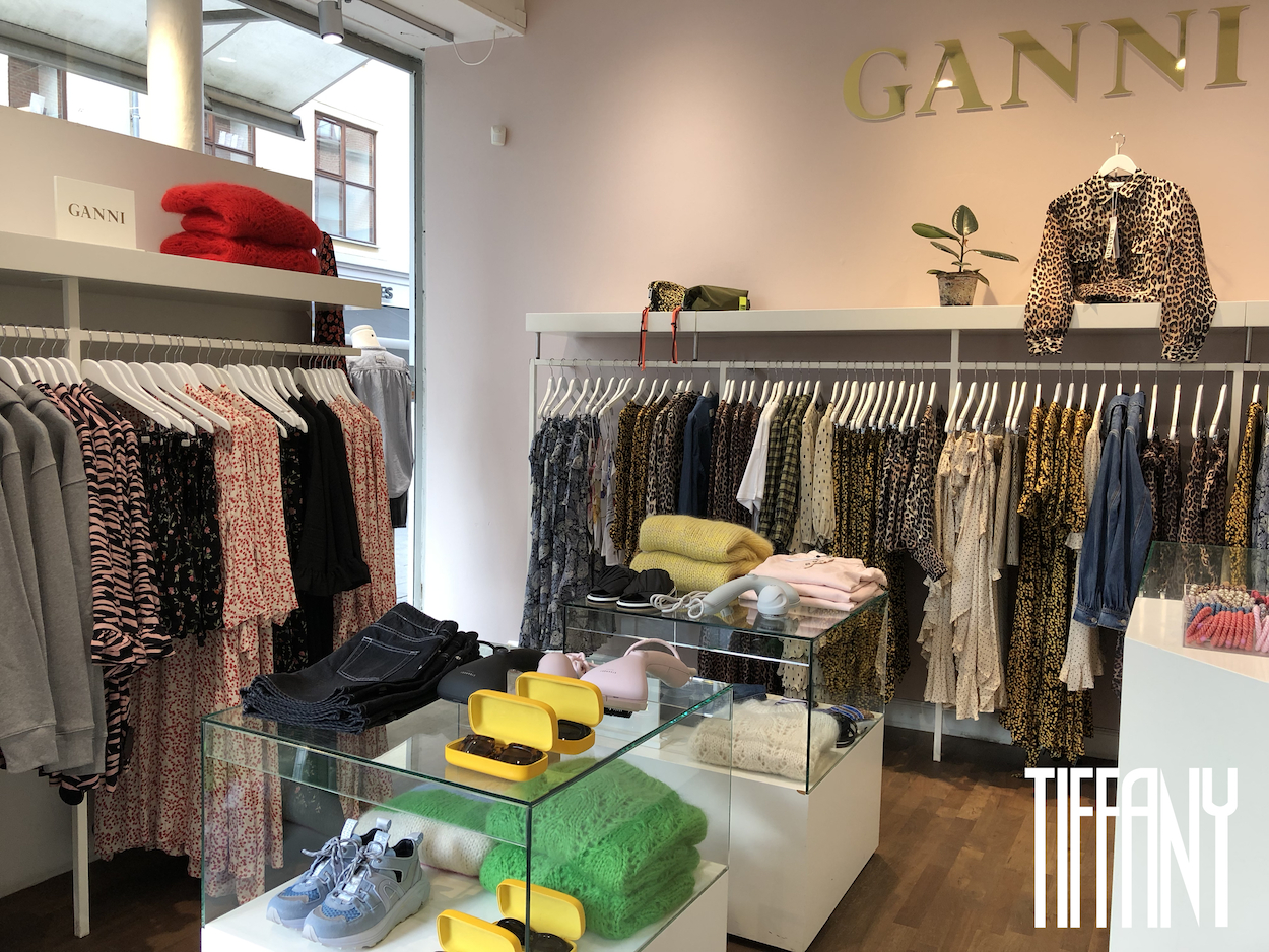Få den optimale sommergarderobe med Ganni