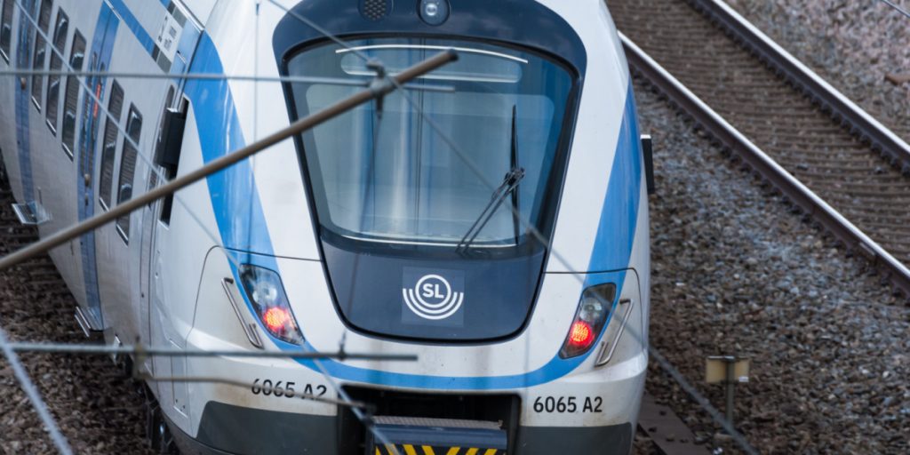 Pensioneret par skulle med tog til lufthavnen: Det gik helt galt