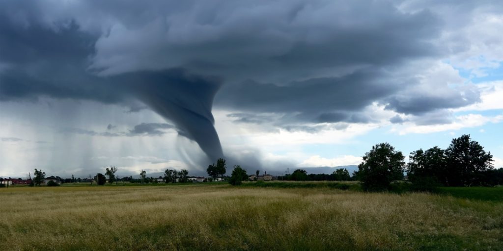 DMI-meteorolog udsender tornado-advarsel: Denne landsdel skal holde øje
