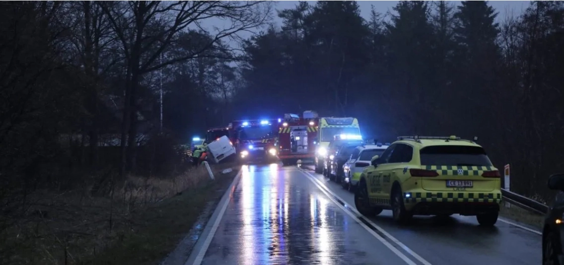 Voldsom ulykke: Trafikken holder helt stille