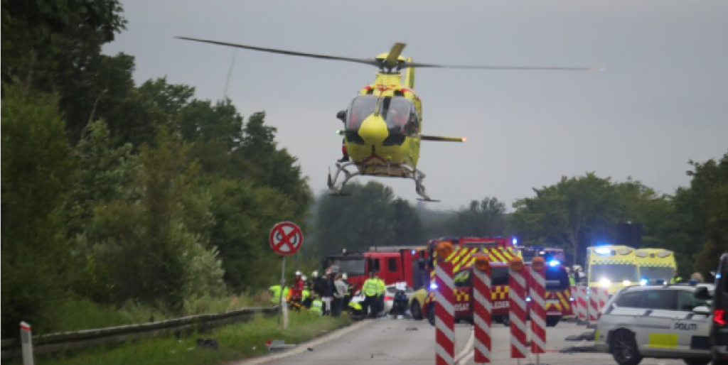 Forældre døde og to børn indlagt efter bilulykke: Nu er der nyt om den frygtelige sag