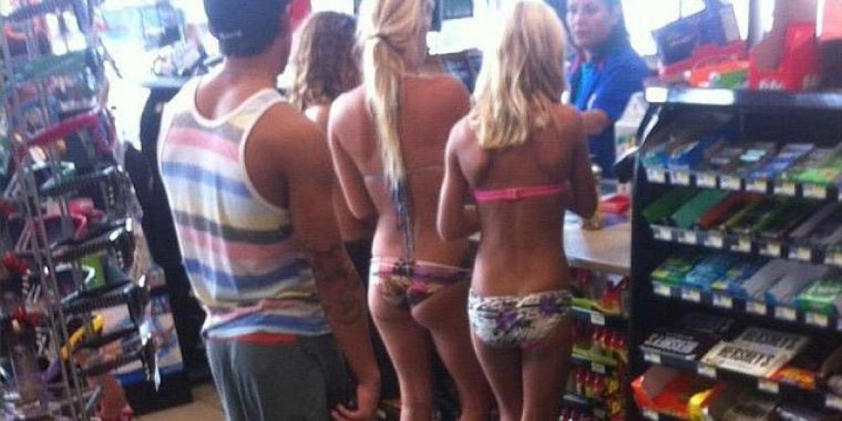 Kan du se hvorfor dette billede af tre piger i bikini er gået viralt?