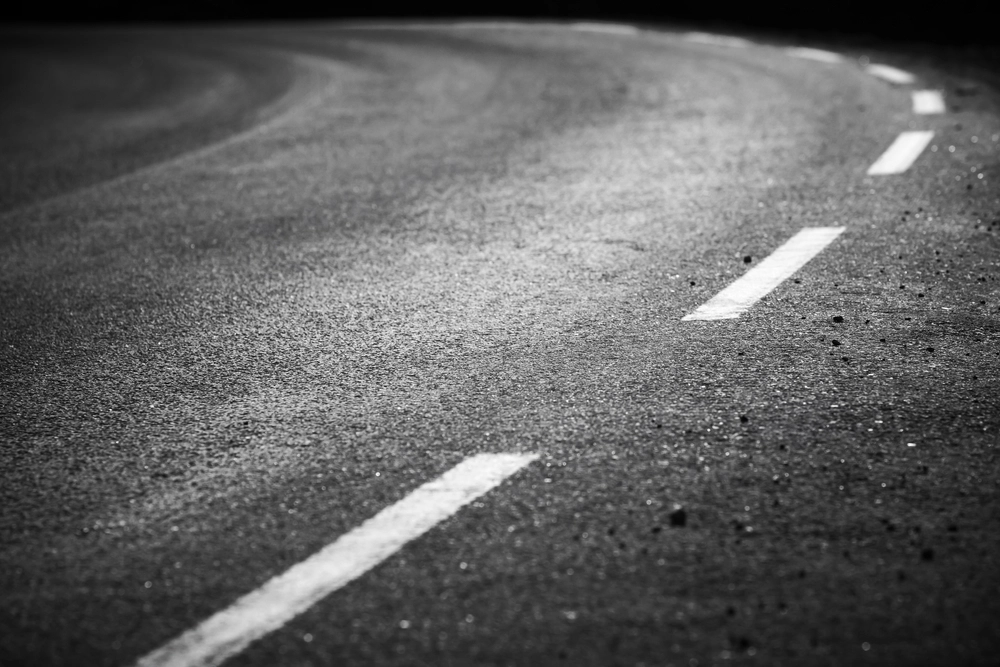30-årig mand har mistet livet i mystisk ulykke – og ingen ved hvorfor
