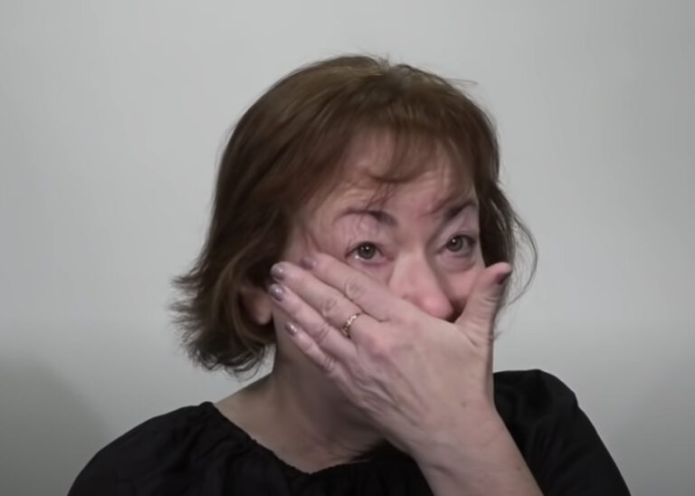 Efter 44 år bliver Vicki forladt af sin mand: I dag vil du ikke kunne kende hende